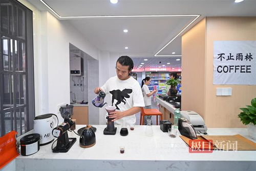 湖北鄂州首家人才客厅开门迎客,武汉新城 华容 人才创新服务中心揭牌