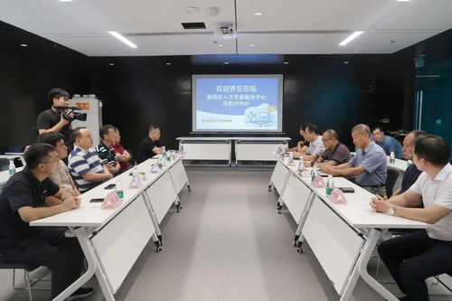 凝聚智慧力量 7家机构成功签约入驻区人才发展服务中心伦教分中心